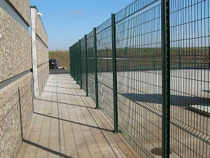 295-Commercial woven wire fence