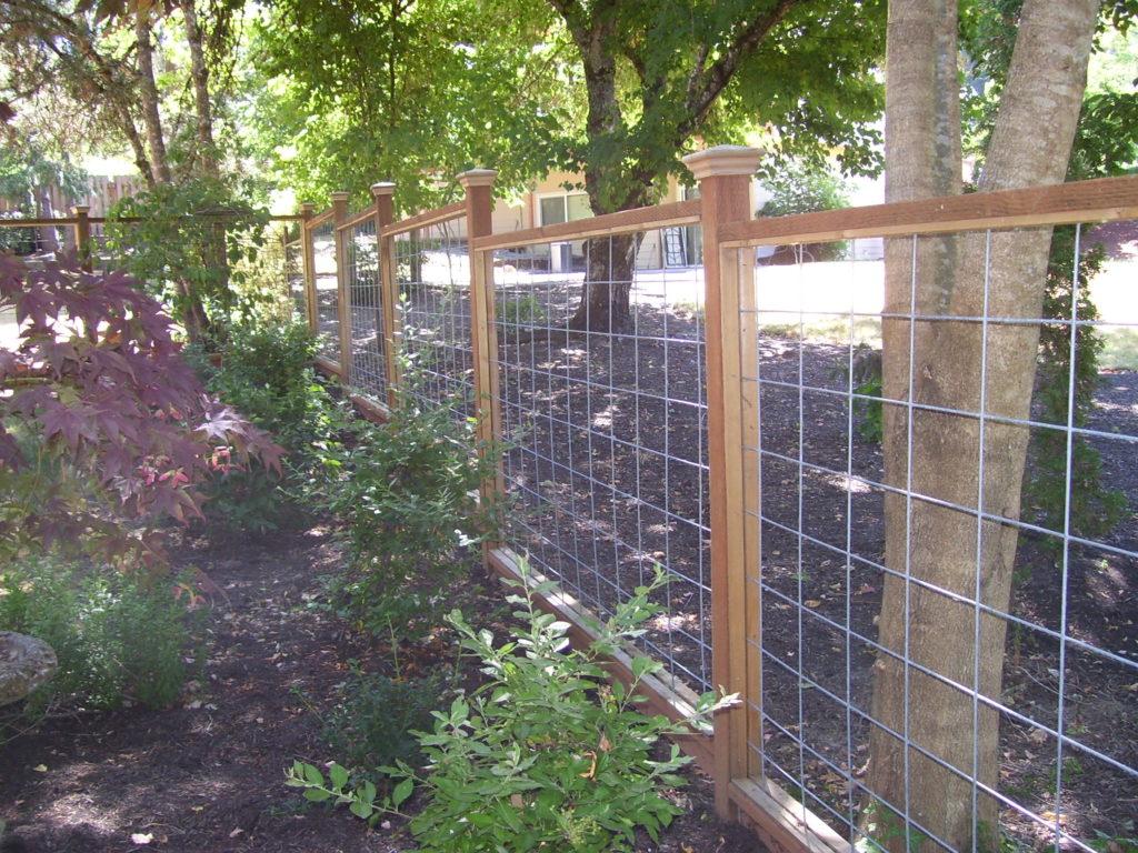 Residential Wire Fencing in Salem, Oregon | Outdoor Fence
